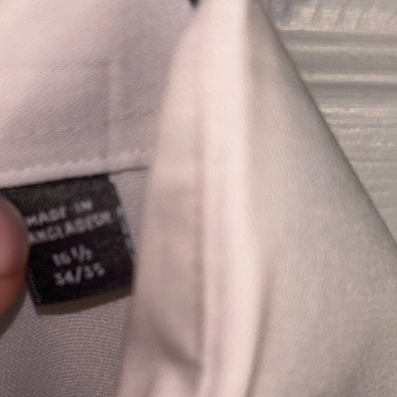 Geoffrey Beene button down. Wrinkle free shirt. - Picture 8 of 14